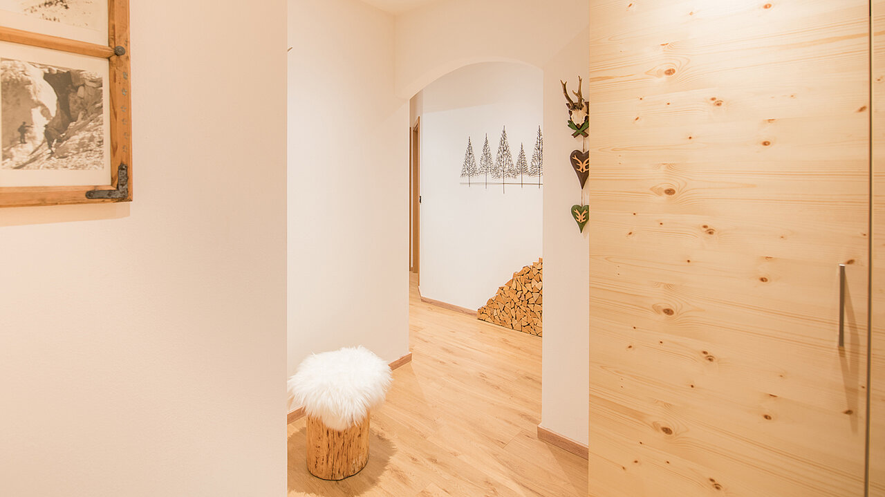 Ingresso e disimpegno dell'appartamento Resciesa a Ortisei